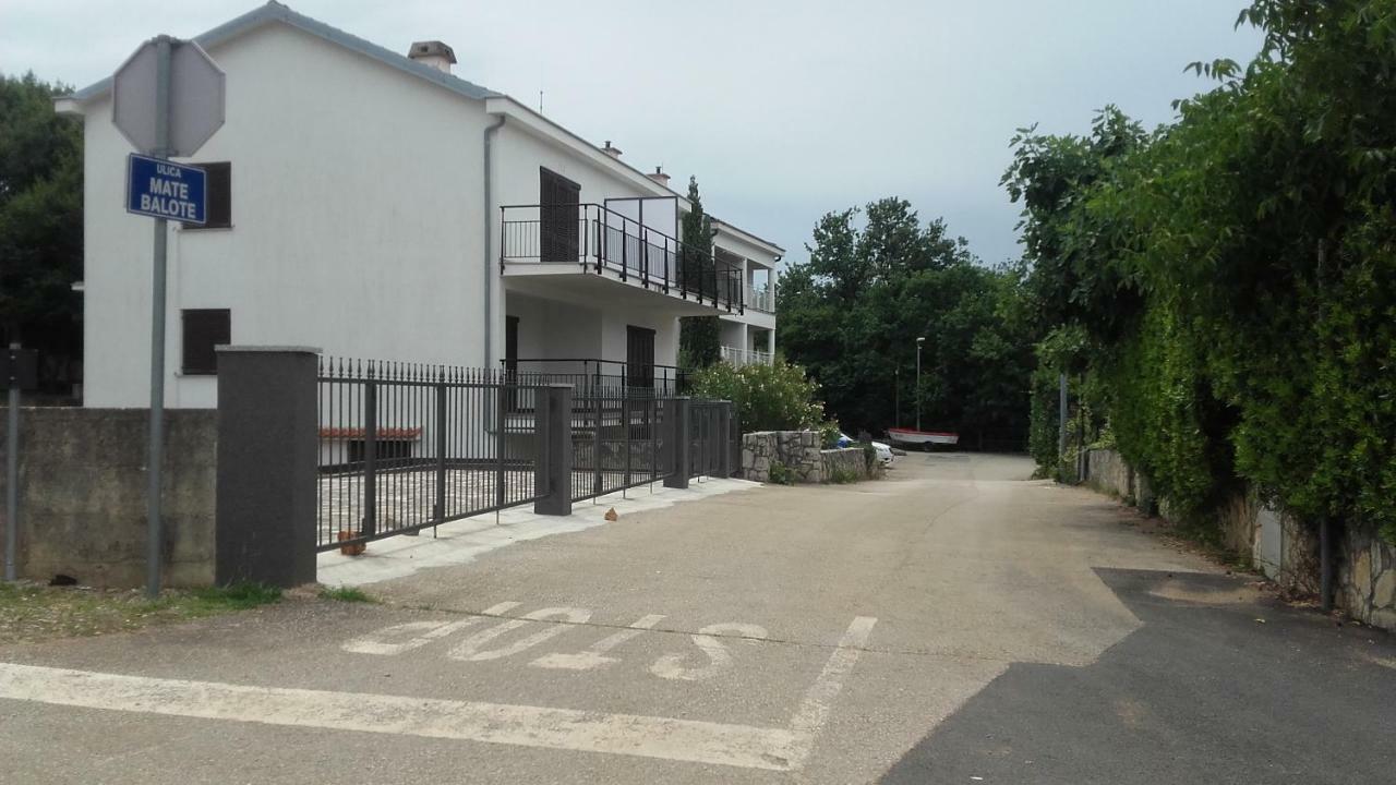 Studio Apartman Lady Apartment Njivice Luaran gambar