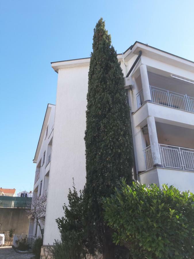 Studio Apartman Lady Apartment Njivice Luaran gambar